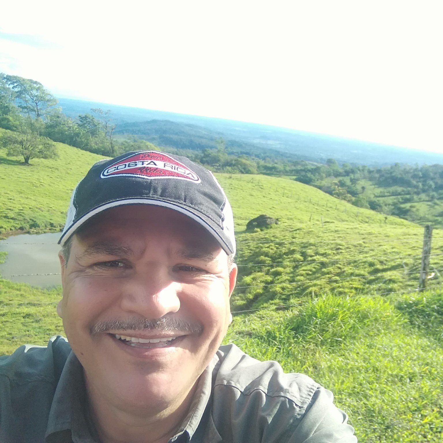 Chofer: Roberto Zúñiga